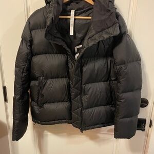 LULULEMON PUFFER JACKET